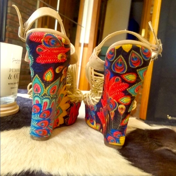 Gorgeous Fun wedges - Picture 9 of 9